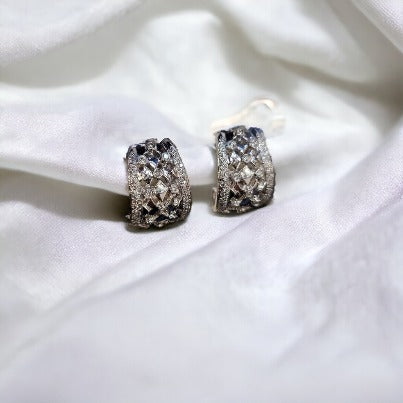 #5028 diamond earrings appraised at $7500 purchase for just $3000