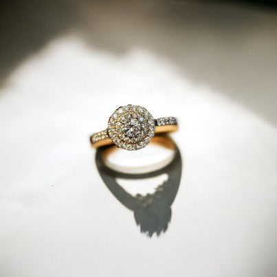 #5269 18k yellow gold diamond ladies ring