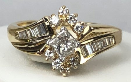 Diamond Ring Yellow Gold 14 KT Nr 3505