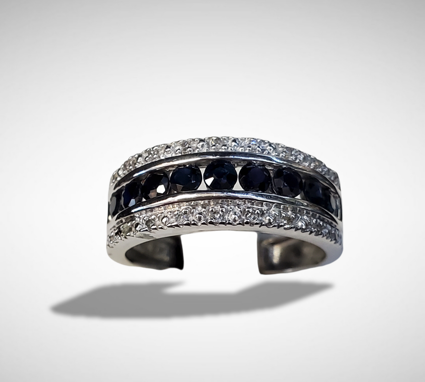 #4481 sapphire and diamond Ring