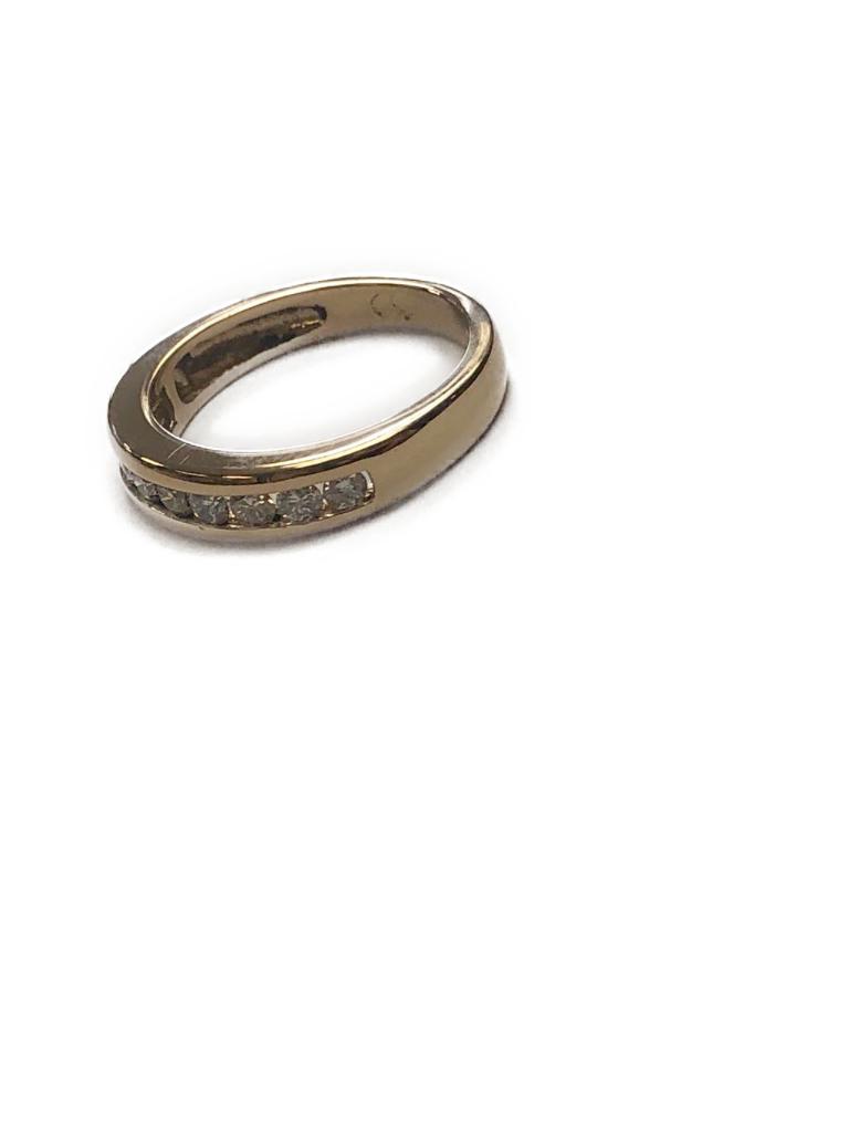 14Kt Yellow Gold Band- 4071